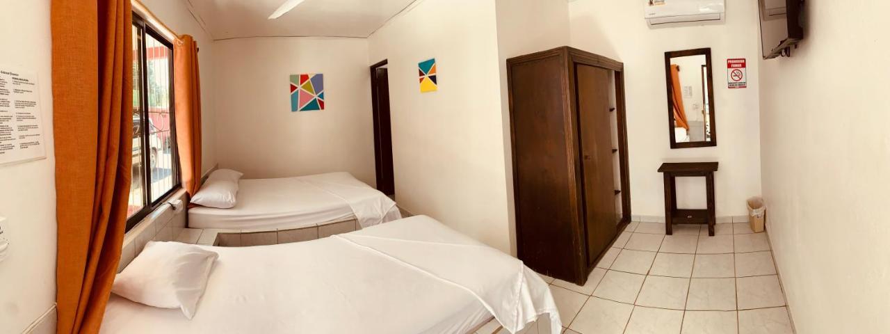 Hotel Cabinas Jacomar Eksteriør bilde